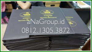 buku menu kulit